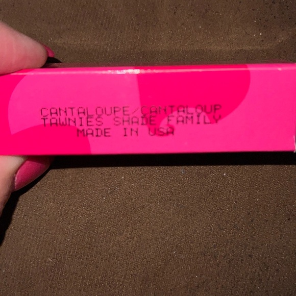 Mary Kay Signature Crème Lipstick-Cantaloupe - Picture 4 of 4